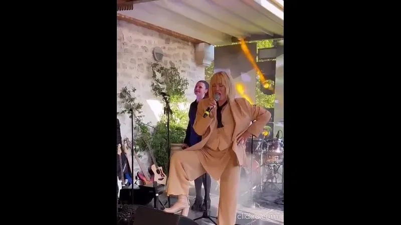 Нажми и смотри