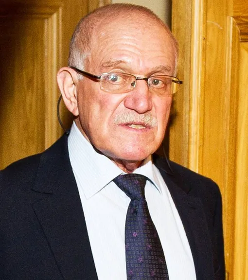 Александр Митта умер от онкологии Александр Митта умер от онкологии