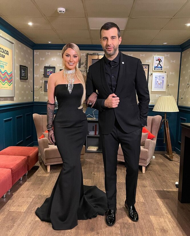 Рингтегі қыздардың порносы