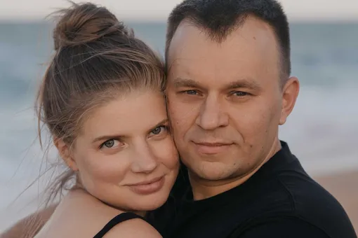 «5 лет со дня свадьбы. Плюс один человек в нашей семье»: Настя Задорожная показала видео из загса «5 лет со дня свадьбы. Плюс один человек в нашей семье»: Настя Задорожная показала видео из загса