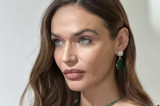 «Мне тяжело дается такой адок»: Алена Водонаева снялась в откровенном топе с декольте в Египте «Мне тяжело дается такой адок»: Алена Водонаева снялась в откровенном топе с декольте в Египте