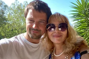 «Мама выглядит моложе, чем я»: Данила Козловский показал 70-летнюю Надежду «Мама выглядит моложе, чем я»: Данила Козловский показал 70-летнюю Надежду