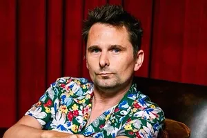 Фронтмен группы Muse Мэтт Беллами закрутил роман со звездой соцсетей после того, как подал на развод с моделью Фронтмен группы Muse Мэтт Беллами закрутил роман со звездой соцсетей после того, как подал на развод с моделью