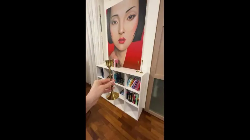 Нажми и смотри