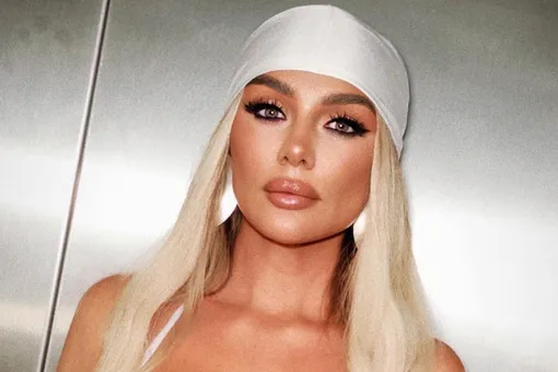 «Может быть, я облажалась, но дома меня всегда ждут»: Анна Седокова показала семейное видео «Может быть, я облажалась, но дома меня всегда ждут»: Анна Седокова показала семейное видео