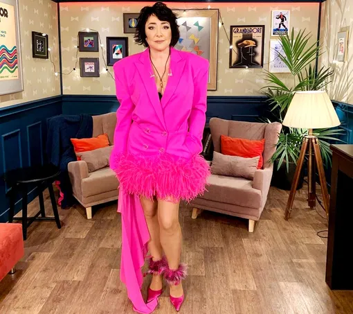 Похудевшая певица потрясла фанатов Похудевшая певица потрясла фанатов