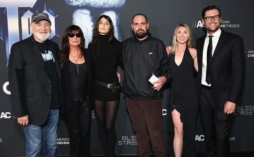 Роб и Мишель Райнеры с детьми