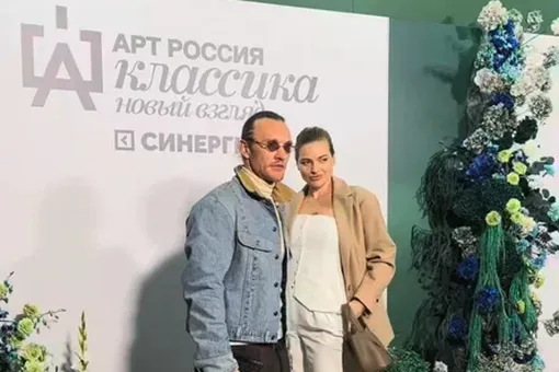 Лиза Арзамасова, Ирина Чайковская и многие другие на открытии ярмарки современного искусства «Арт Россия. Новый взгляд» Лиза Арзамасова, Ирина Чайковская и многие другие на открытии ярмарки современного искусства «Арт Россия. Новый взгляд»