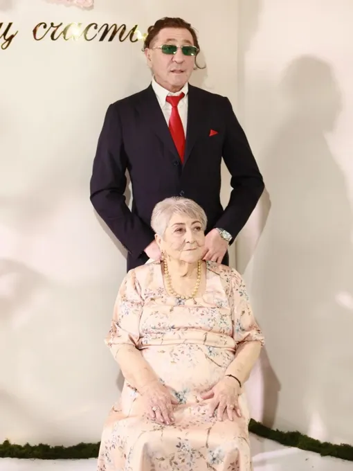 Матери Григория Лепса исполнилось 90 лет