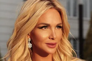 Виктория Лопырева трогательно поздравила Нюшу с первым днем рождения дочери