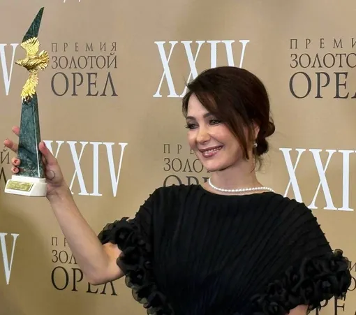 Екатерина Климова с «Золотом орлом» Екатерина Климова с «Золотом орлом»