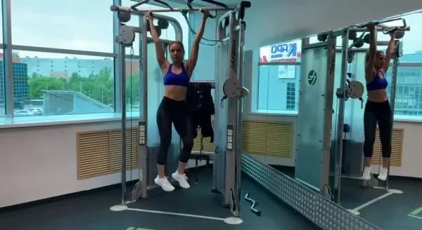 Нажми и смотри