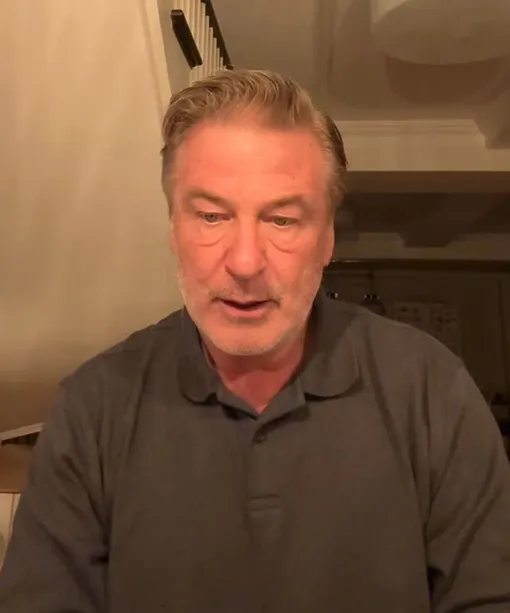 Алек Болдуин вышел на связь после ДТП