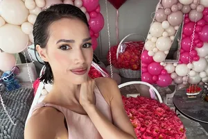 «Открываю новую главу»: Алина Загитова снялась в дерзком мини без белья в день рождения «Открываю новую главу»: Алина Загитова снялась в дерзком мини без белья в день рождения