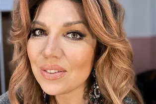 «Обворожительная!»: Скулкина в алом платье изумила фанатов в свой день рождения «Обворожительная!»: Скулкина в алом платье изумила фанатов в свой день рождения