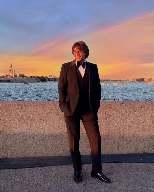 Телеведущий знает, как пахнет молодость