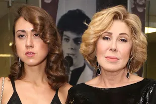 «Первая женщина, которую я поцеловала!»: дочь Успенской показала личное фото