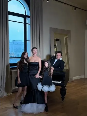 Нажми и смотри