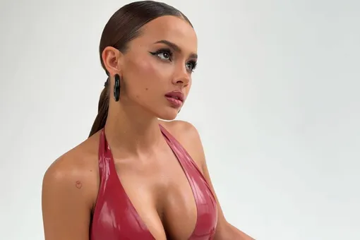 Валя Карнавал рассекретила отношения с 29-летним бизнесменом, показав видео с ним в автомобиле Валя Карнавал рассекретила отношения с 29-летним бизнесменом, показав видео с ним в автомобиле