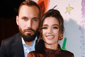 «Мы не поддались соблазну хайпа»: Ксения Бородина встретила мужа после его побега со съемок реалити-шоу — 7 фото