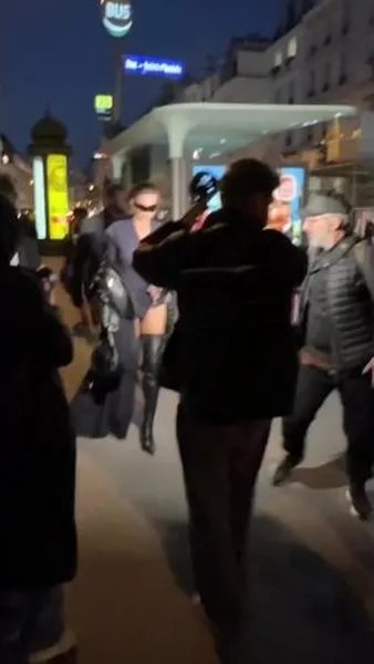 Нажми и смотри