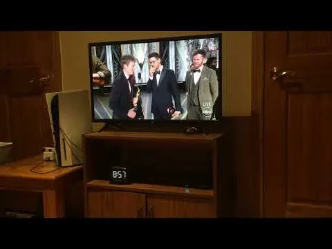 Нажми и смотри