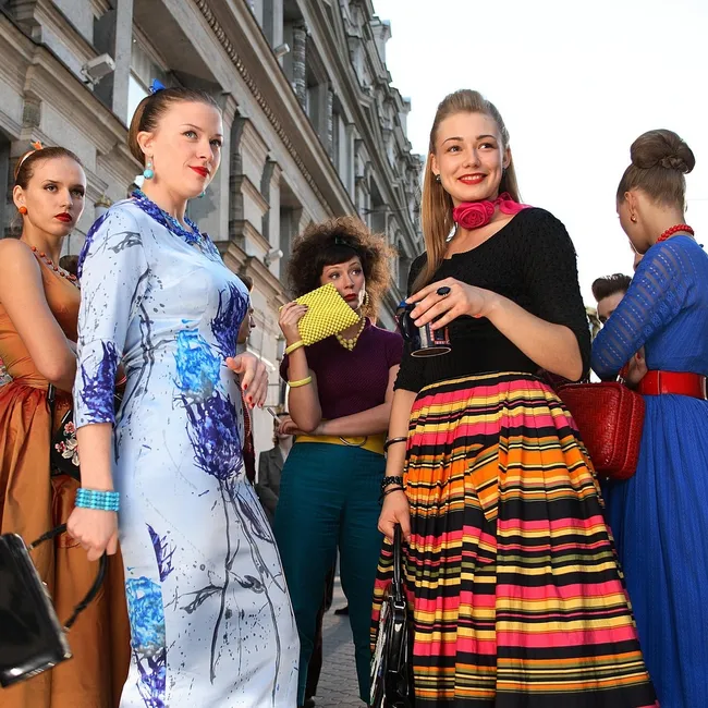 Стиль стиляги для женщин: макияж, прически, одежда