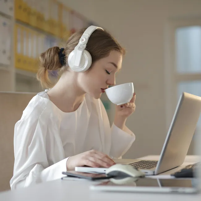 Удаленная работа для студентов: виды, поиски, доходы, подводные камни