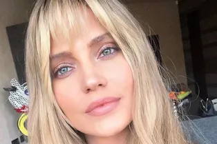 «Сладкая кроха на руках у мамы!»: Наталья Ионова показала, какой была в детстве «Сладкая кроха на руках у мамы!»: Наталья Ионова показала, какой была в детстве