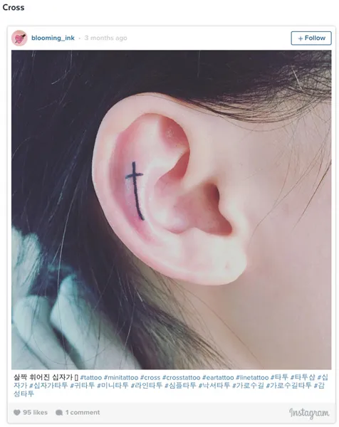 тату на ухе для девушки