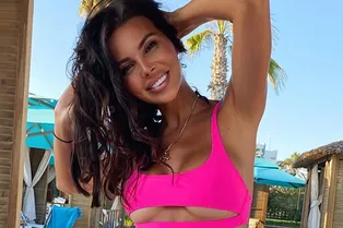 «Похудела, надо много есть!»: Оксана Самойлова расстроилась из-за своего веса «Похудела, надо много есть!»: Оксана Самойлова расстроилась из-за своего веса