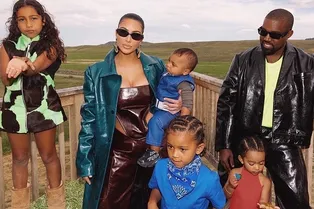 «Я хочу семерых»: Ким Кардашьян поссорилась с Канье Уэстом из-за детей