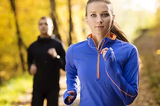 Спортивная одежда для бега осенью Спортивная одежда для бега осенью