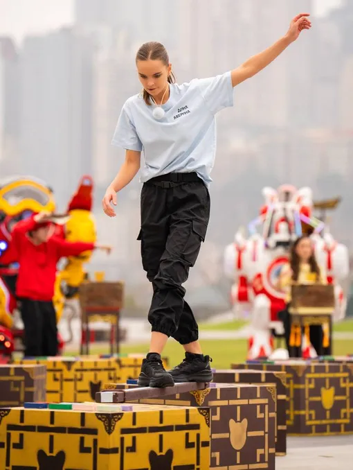 Дина Аверина на шоу «Сокровища императора»