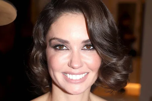 Беременная Агата Муцениеце показала округлившийся живот в маечке Беременная Агата Муцениеце показала округлившийся живот в маечке